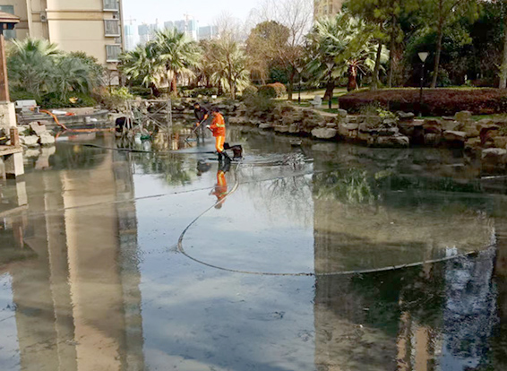 天心景观池淤泥清理